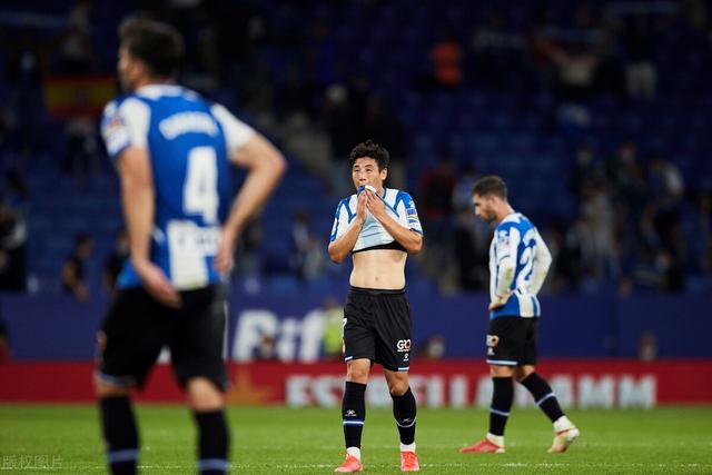 武磊本轮西甲错失绝佳单刀,对方门将教科书的处理,让他无可奈可休闲区蓝鸢梦想 - Www.slyday.coM 武磊本轮西甲错失绝佳单刀,对方门将教科书的处理,让他无可奈可休闲区蓝鸢梦想 - Www.slyday.coM