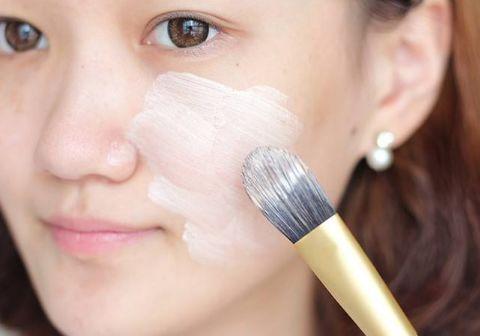 底妆浮粉原因有哪些 怎样上妆不容易脱妆