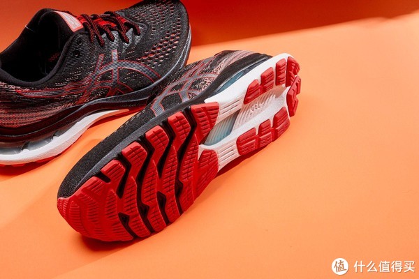 穿了2年的亚瑟士Kayano 25,今天终于换上Kayano 28,差距也太大了!休闲区蓝鸢梦想 - Www.slyday.coM 穿了2年的亚瑟士Kayano 25,今天终于换上Kayano 28,差距也太大了!休闲区蓝鸢梦想 - Www.slyday.coM