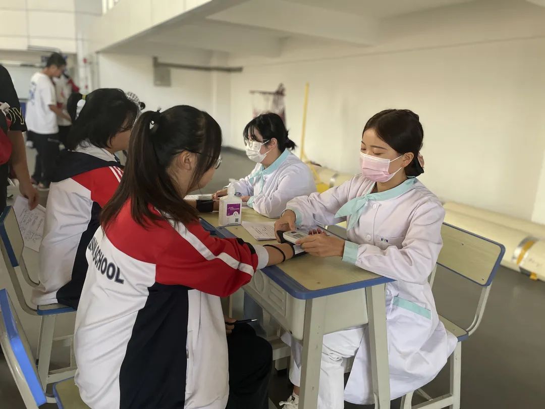 学生近视及常见病监测第一站曲靖一中麒麟学校正式开始休闲区蓝鸢梦想 - Www.slyday.coM 学生近视及常见病监测第一站曲靖一中麒麟学校正式开始休闲区蓝鸢梦想 - Www.slyday.coM