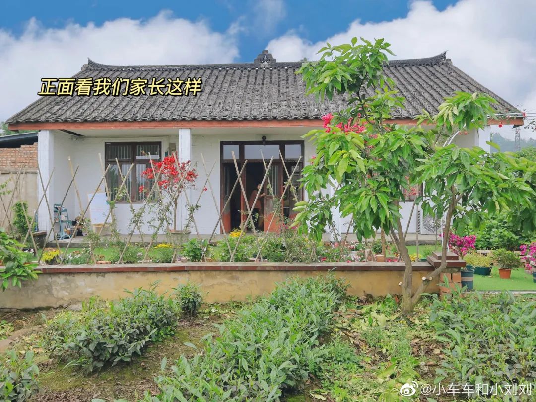 29岁成都女孩“组团养老”!辞职后和闺蜜在乡下爆改350㎡大房子,种菜养花、追赶日落,她们提前过上了想要的生活休闲区蓝鸢梦想 - Www.slyday.coM 29岁成都女孩“组团养老”!辞职后和闺蜜在乡下爆改350㎡大房子,种菜养花、追赶日落,她们提前过上了想要的生活休闲区蓝鸢梦想 - Www.slyday.coM