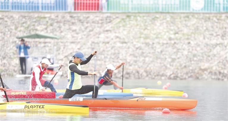 第十四届全运会皮划艇静水比赛女子200米单人划艇 贵州小将帅常文夺冠休闲区蓝鸢梦想 - Www.slyday.coM 第十四届全运会皮划艇静水比赛女子200米单人划艇 贵州小将帅常文夺冠休闲区蓝鸢梦想 - Www.slyday.coM