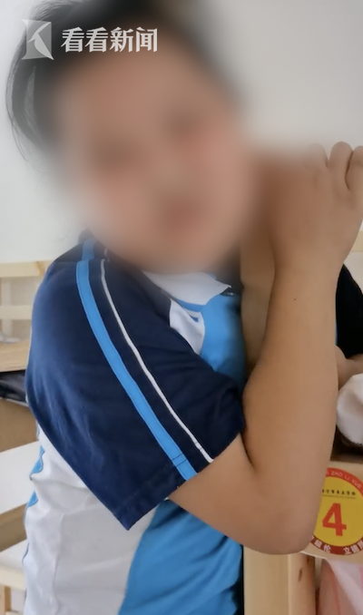 被老师叫宝宝 小女孩突然哭了:爸妈都没这样叫过我休闲区蓝鸢梦想 - Www.slyday.coM 被老师叫宝宝 小女孩突然哭了:爸妈都没这样叫过我休闲区蓝鸢梦想 - Www.slyday.coM