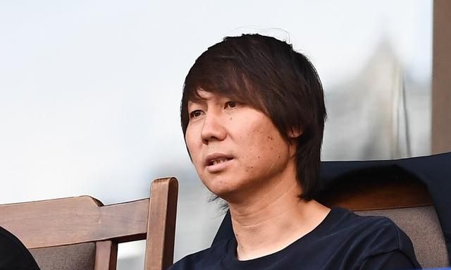 昨天12点!国足传出消息:李铁教练“雪上加霜”,战越南拿三分难