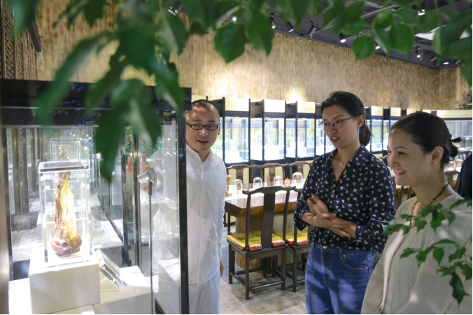 周麟奇楠沉香珍品展圆满落幕寻麟香承新篇章