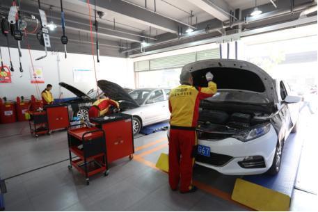 嫌弃养不起车？那是因为你花了冤枉钱，这些保养自己都可以搞定