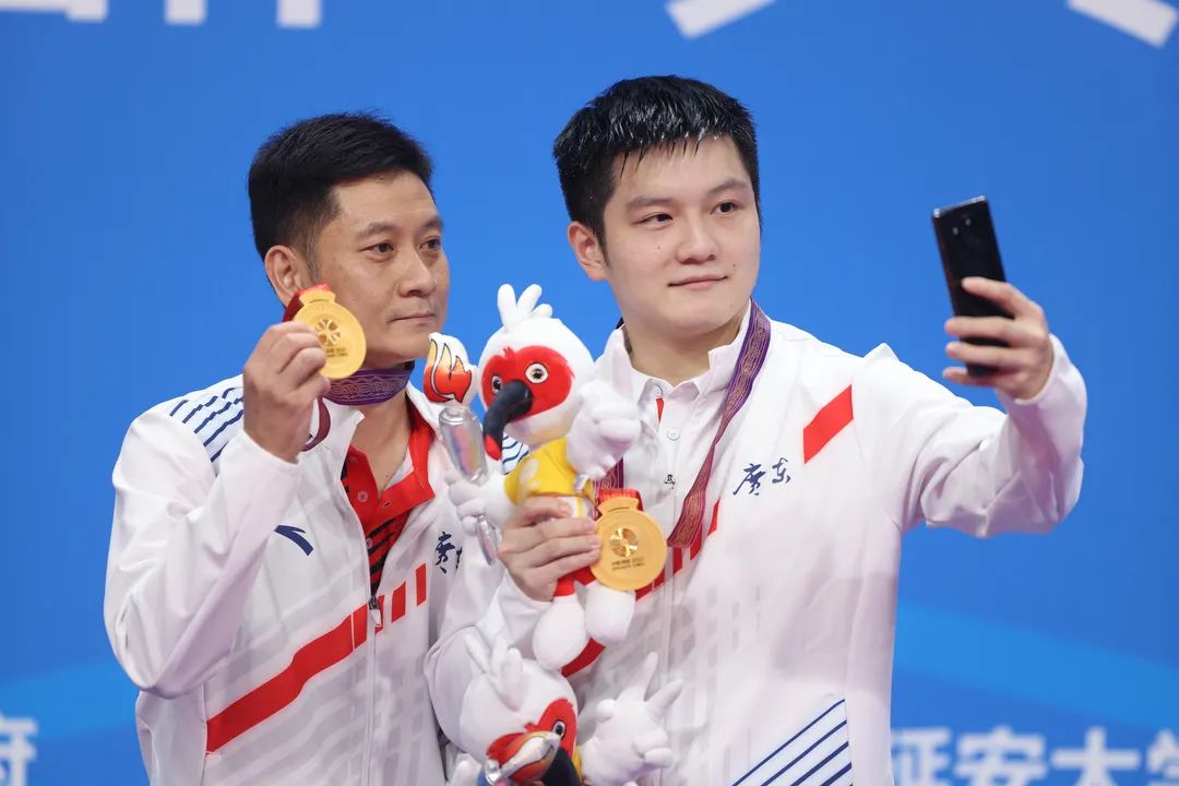 全运乒乓大结局!樊振东横扫“黑马”刘丁硕,首夺全运会男单冠军休闲区蓝鸢梦想 - Www.slyday.coM 全运乒乓大结局!樊振东横扫“黑马”刘丁硕,首夺全运会男单冠军休闲区蓝鸢梦想 - Www.slyday.coM