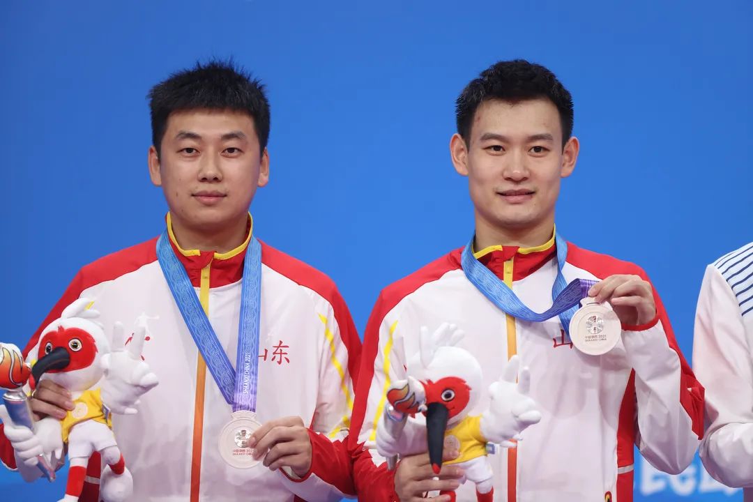 全运乒乓大结局!樊振东横扫“黑马”刘丁硕,首夺全运会男单冠军休闲区蓝鸢梦想 - Www.slyday.coM 全运乒乓大结局!樊振东横扫“黑马”刘丁硕,首夺全运会男单冠军休闲区蓝鸢梦想 - Www.slyday.coM