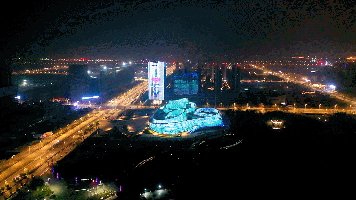 市路灯管理处,市园林管理处 相关同志解释 景观照明亮化全部关闭