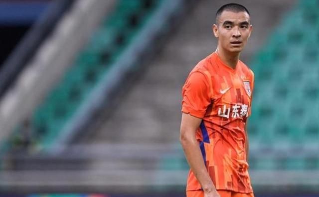 越南主帅再放豪言疯狂挑衅,国足重用泰山队两大悍将可大破对手