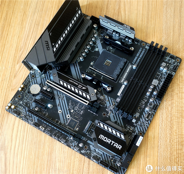 微星迫击炮b550m,微星迫击炮b550m接口 朋友选用的是微星b550m迫击炮,m-atx主板,市面上绝大部分中等大小的