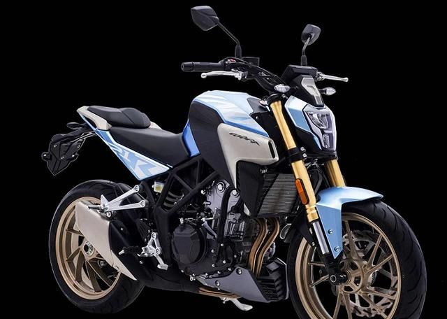 凯越2020款摩托车,凯越500x摩托车 凯越出321r低座版,摩托车座高多少适合国人?超过810mm