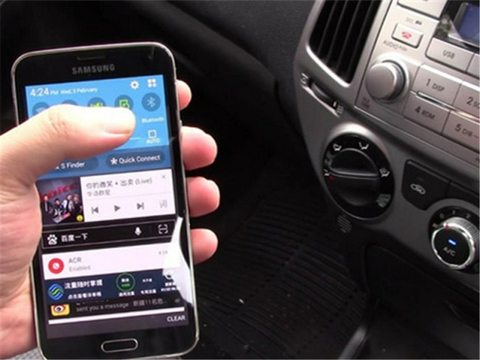 汽车熄火时，坐在车内听歌，会损伤汽车蓄电池吗？