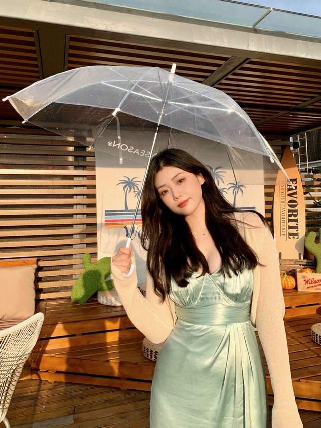 微胖女孩怎么穿才美？学会这几招，轻松让你穿成“人间富贵花”