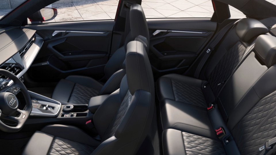 除了性能,都能赢?领克03+Cyan对比奥迪S3