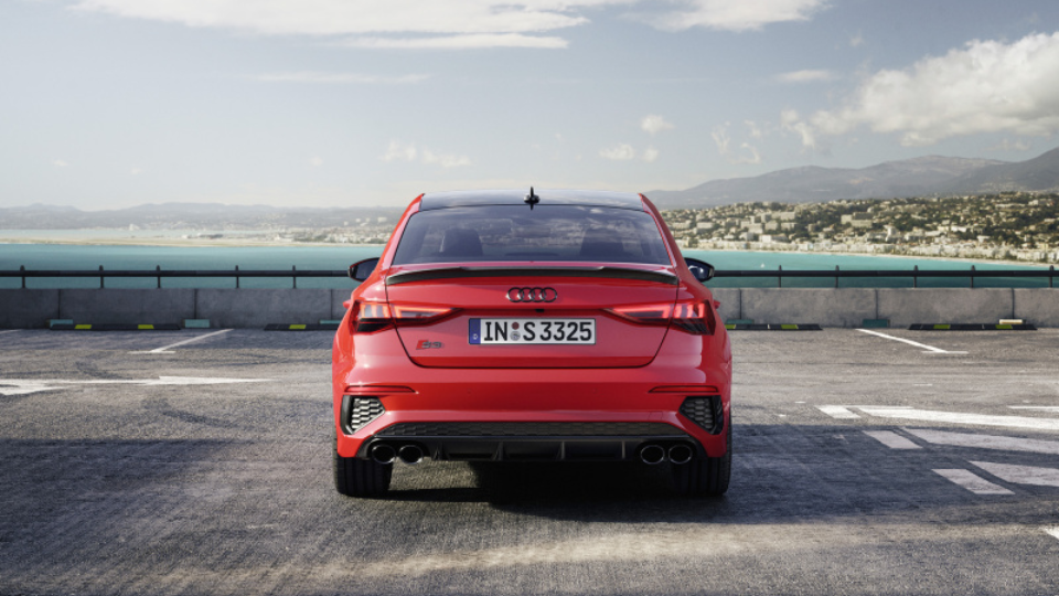 除了性能,都能赢?领克03+Cyan对比奥迪S3