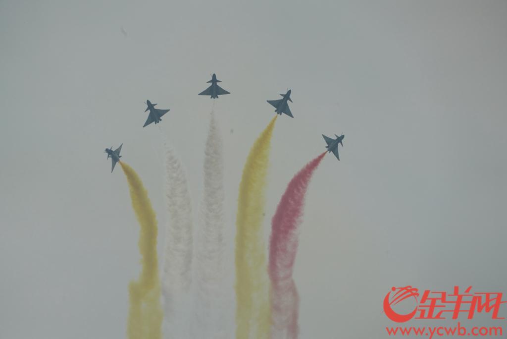 2021中国珠海航展开幕休闲区蓝鸢梦想 - Www.slyday.coM 2021中国珠海航展开幕休闲区蓝鸢梦想 - Www.slyday.coM