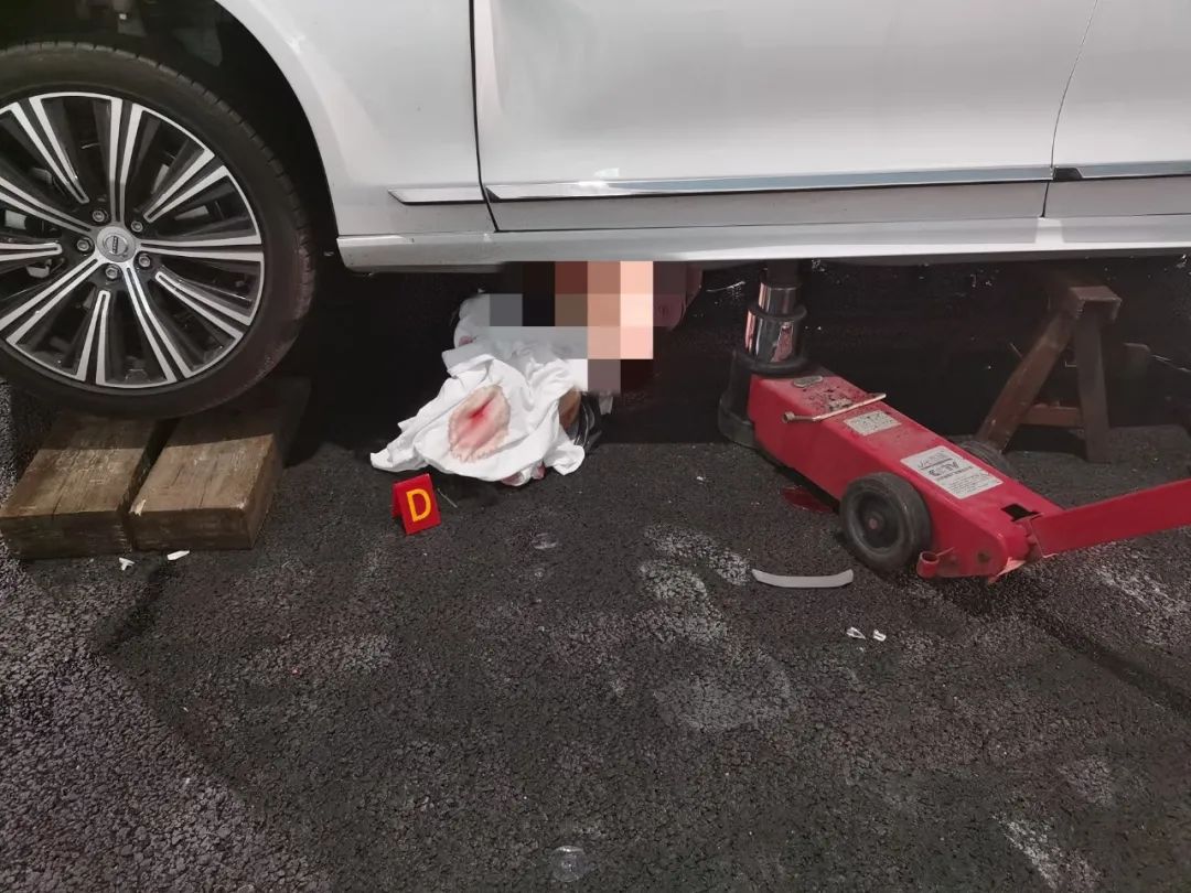 12岁女儿亲眼目睹妈妈被撞身亡!教训太惨痛……休闲区蓝鸢梦想 - Www.slyday.coM 12岁女儿亲眼目睹妈妈被撞身亡!教训太惨痛……休闲区蓝鸢梦想 - Www.slyday.coM