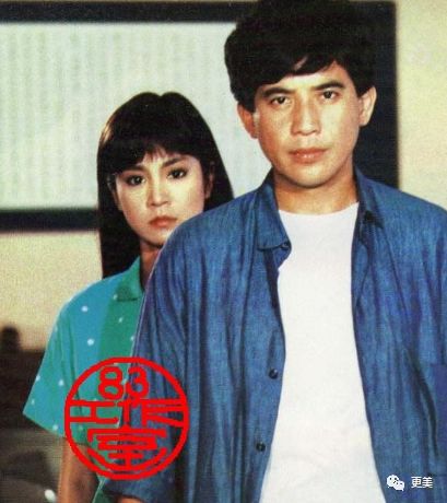 然后就靠《几度夕阳红《烟雨濛濛》一炮而红,两度入围金钟奖最佳女