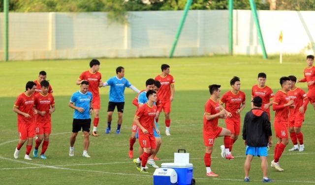 越南球员：中国男足已经沦为亚洲三流,我们不需要惧怕他们的实力