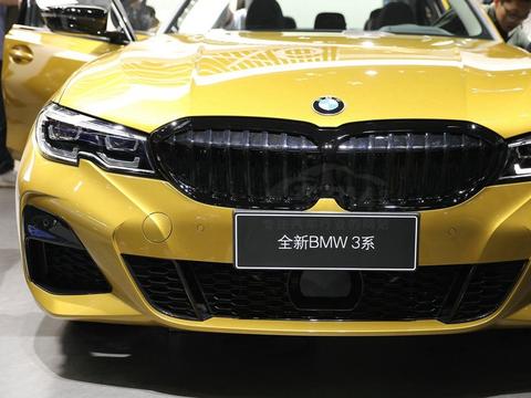 全新奔驰C级品牌溢价虚高 对比3系和A4L还有优势吗？