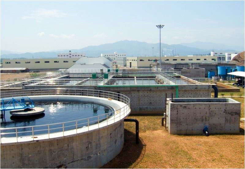 中建八局副总工程师一行赴伊吾县工业园区白石湖产业园工业废水处理回用项目调研辅导