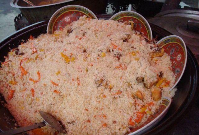 做新疆抓饭，羊肉是高压锅炖熟的吗？看完你就知道怎么做了