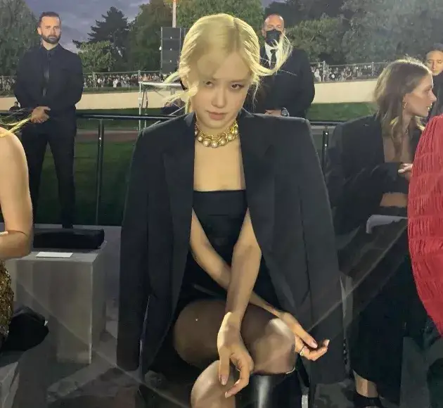 巴黎时装周又来了：<a href=