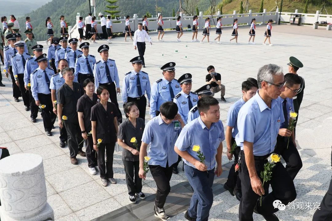 山河无恙 英雄不朽丨农生文廖和明等向人民英雄敬献花篮休闲区蓝鸢梦想 - Www.slyday.coM 山河无恙 英雄不朽丨农生文廖和明等向人民英雄敬献花篮休闲区蓝鸢梦想 - Www.slyday.coM