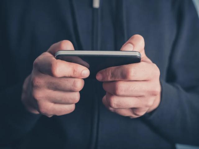 一周只能玩3小时:青少年沉迷网络游戏会有多可怕?休闲区蓝鸢梦想 - Www.slyday.coM 一周只能玩3小时:青少年沉迷网络游戏会有多可怕?休闲区蓝鸢梦想 - Www.slyday.coM