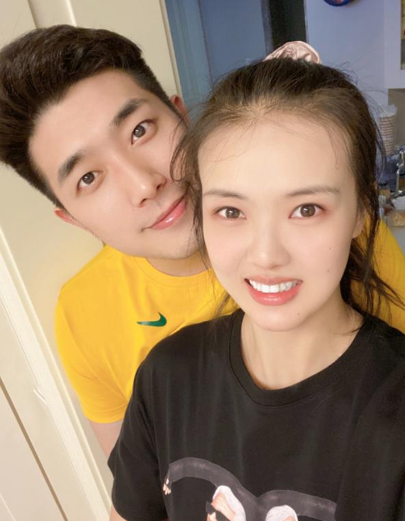 张常宁大秀恩爱,晒照+深情发文为老公庆生,一个大眼萌娃引热议休闲区蓝鸢梦想 - Www.slyday.coM 张常宁大秀恩爱,晒照+深情发文为老公庆生,一个大眼萌娃引热议休闲区蓝鸢梦想 - Www.slyday.coM