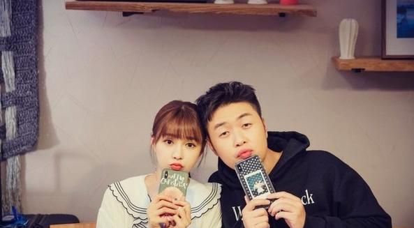 “一跪成名”杜海涛!恋爱8年为何不结婚?跪拜<a href=