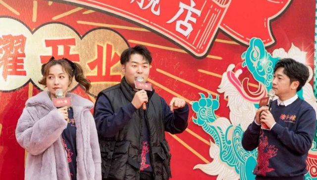 “一跪成名”杜海涛!恋爱8年为何不结婚?跪拜<a href=