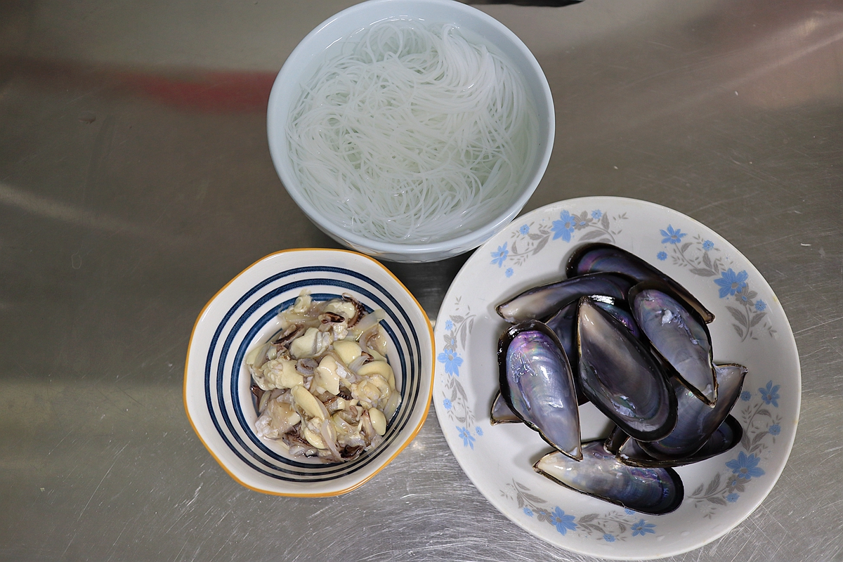 用这种小海鲜做蒜蓉粉丝,一口一个巨过瘾,低脂高蛋白质真健康 用这种小海鲜做蒜蓉粉丝,一口一个巨过瘾,低脂高蛋白质真健康