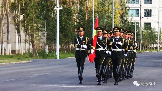 看!五星红旗在雪域高原冉冉升起休闲区蓝鸢梦想 - Www.slyday.coM 看!五星红旗在雪域高原冉冉升起休闲区蓝鸢梦想 - Www.slyday.coM