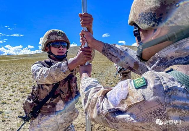 看!五星红旗在雪域高原冉冉升起休闲区蓝鸢梦想 - Www.slyday.coM 看!五星红旗在雪域高原冉冉升起休闲区蓝鸢梦想 - Www.slyday.coM