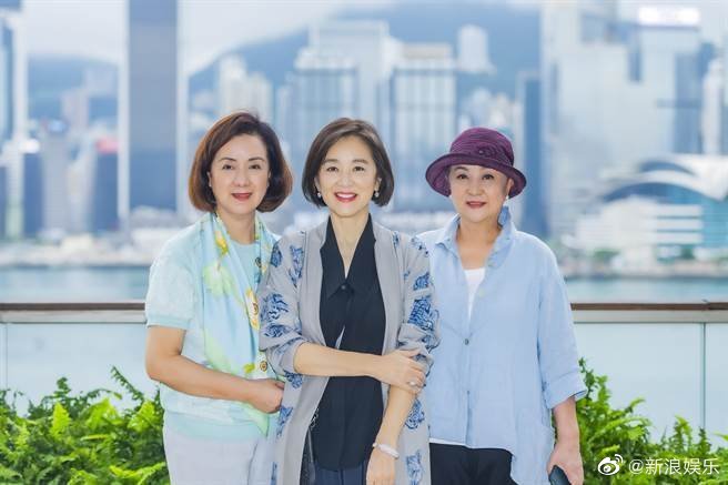 林青霞和甄珍同框,女神花甲之年依然风采不减休闲区蓝鸢梦想 - Www.slyday.coM 林青霞和甄珍同框,女神花甲之年依然风采不减休闲区蓝鸢梦想 - Www.slyday.coM