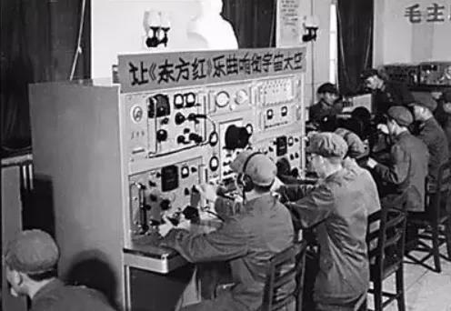 《我和我的父辈》口碑炸裂:4个人物,让你明白什么是真正的中国休闲区蓝鸢梦想 - Www.slyday.coM 《我和我的父辈》口碑炸裂:4个人物,让你明白什么是真正的中国休闲区蓝鸢梦想 - Www.slyday.coM