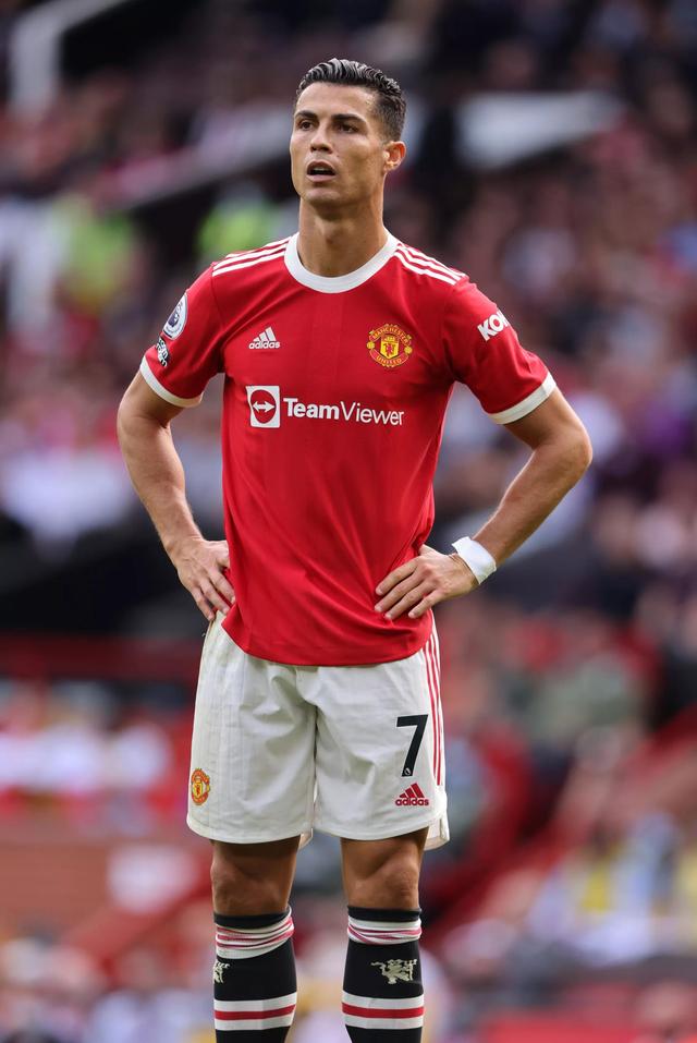 C罗的豪车在加油站遭冷遇,司机苦等近7个小时,滴油未加被迫离开休闲区蓝鸢梦想 - Www.slyday.coM C罗的豪车在加油站遭冷遇,司机苦等近7个小时,滴油未加被迫离开休闲区蓝鸢梦想 - Www.slyday.coM