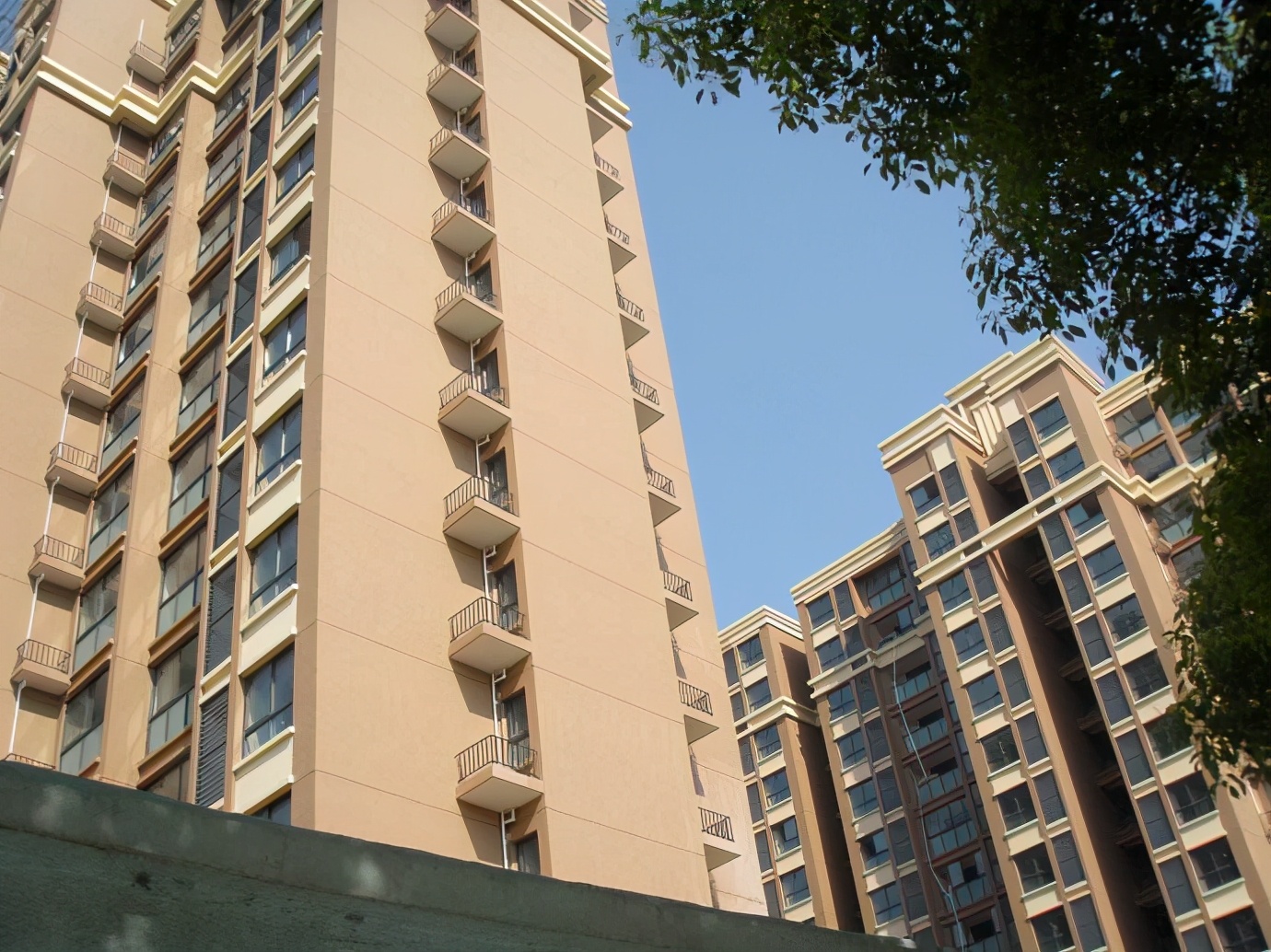 小产权房究竟值不值侧发力_看一看行家归纳的5点,异同一清二楚