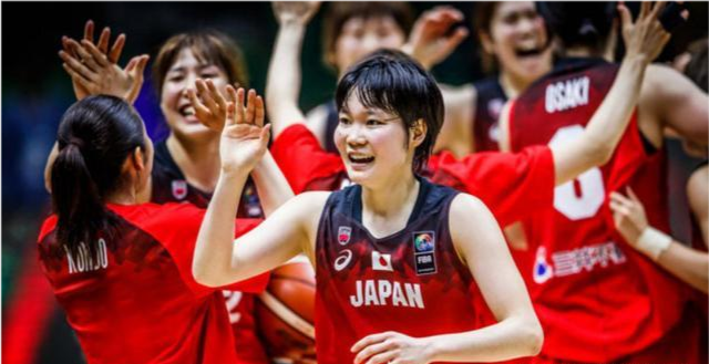 中央5台直播中国女篮VS<a href=