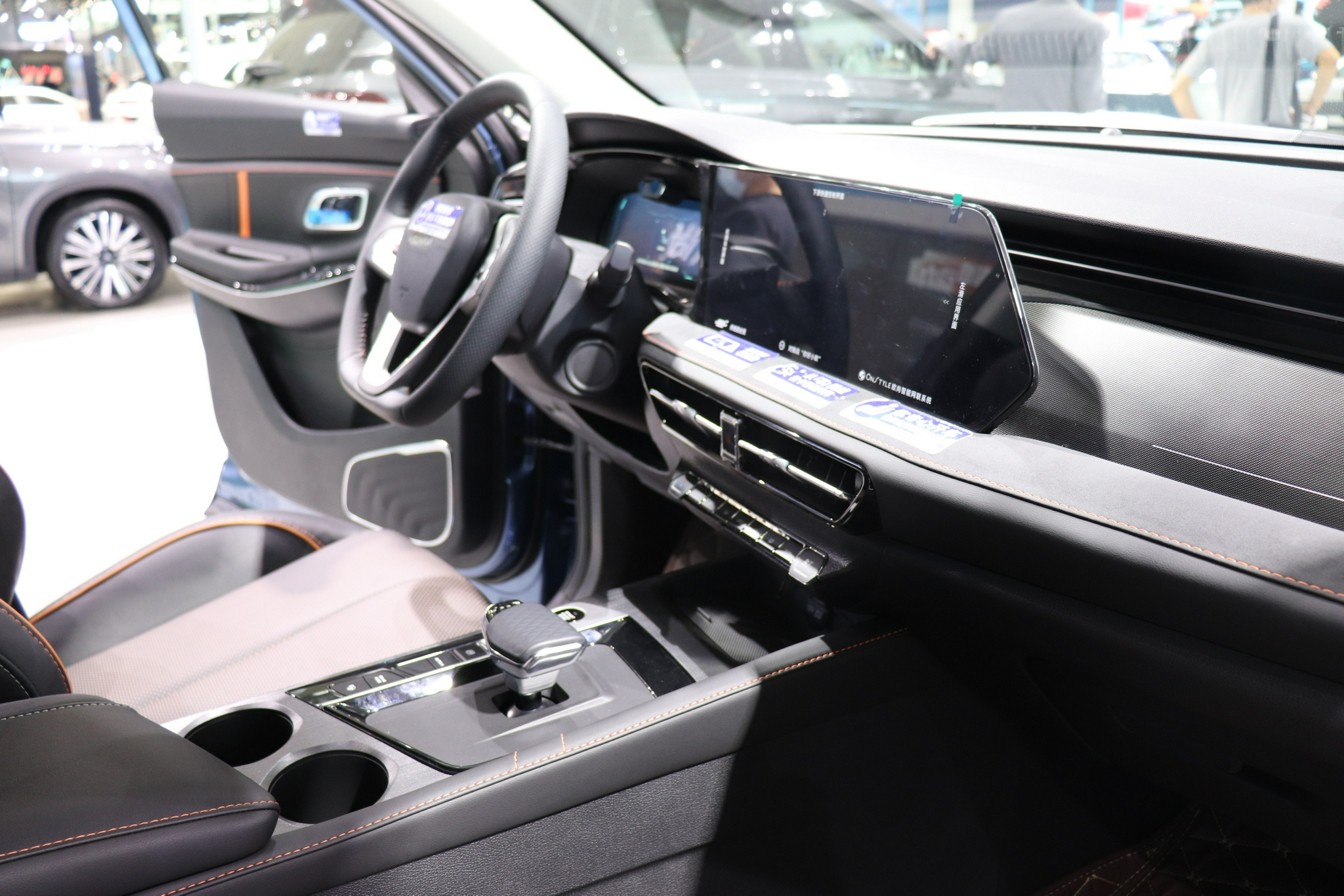 始终不愠不火,越来越像长安CS75的新款欧尚X7PLUS值得期待吗?休闲区蓝鸢梦想 - Www.slyday.coM 始终不愠不火,越来越像长安CS75的新款欧尚X7PLUS值得期待吗?休闲区蓝鸢梦想 - Www.slyday.coM