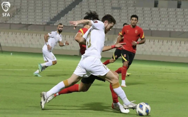 李铁继续雪藏归化球员,国足艰难逼平叙利亚二队,踢越南凶多吉少