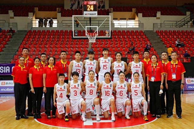 14分钟13分9板！中国女篮206斤巨人领先25分，<a href=