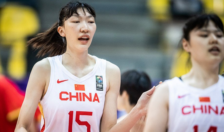 中国女篮大胜<a href=