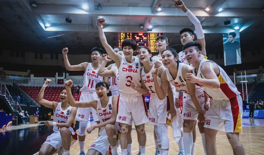 中国女篮大胜<a href=