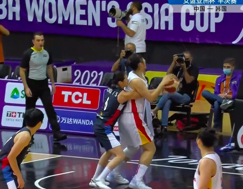 打球还是打人？<a href=