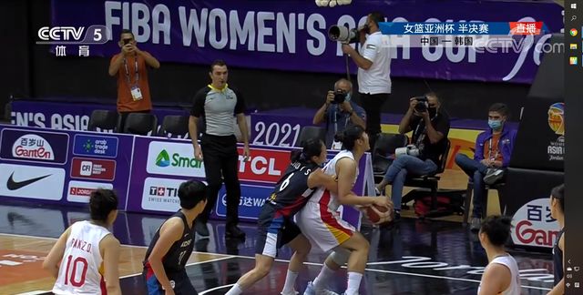 中国女篮24分横扫<a href=
