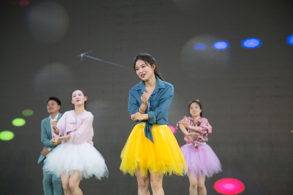 金秋时节，掉进<a href=