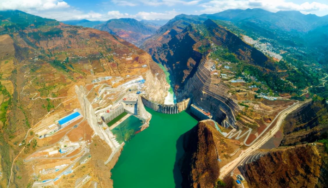 发电量是三峡的3倍,中国又一超级工程曝光,<a href=